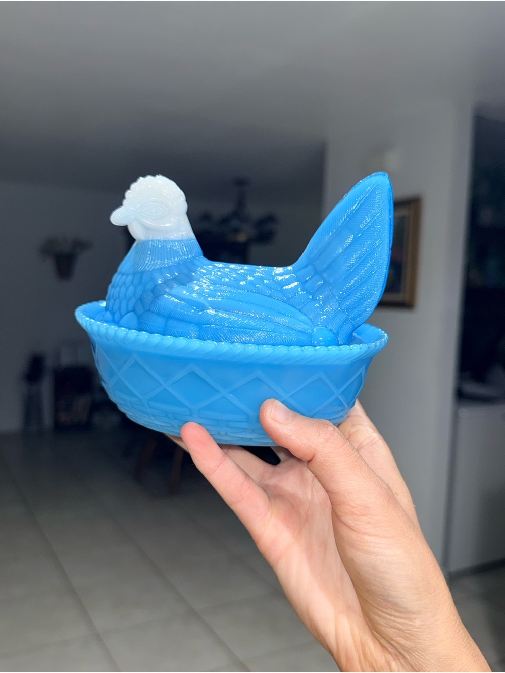 Westmoreland Blue Hen on Nest Decorative Bird Dish - White Head